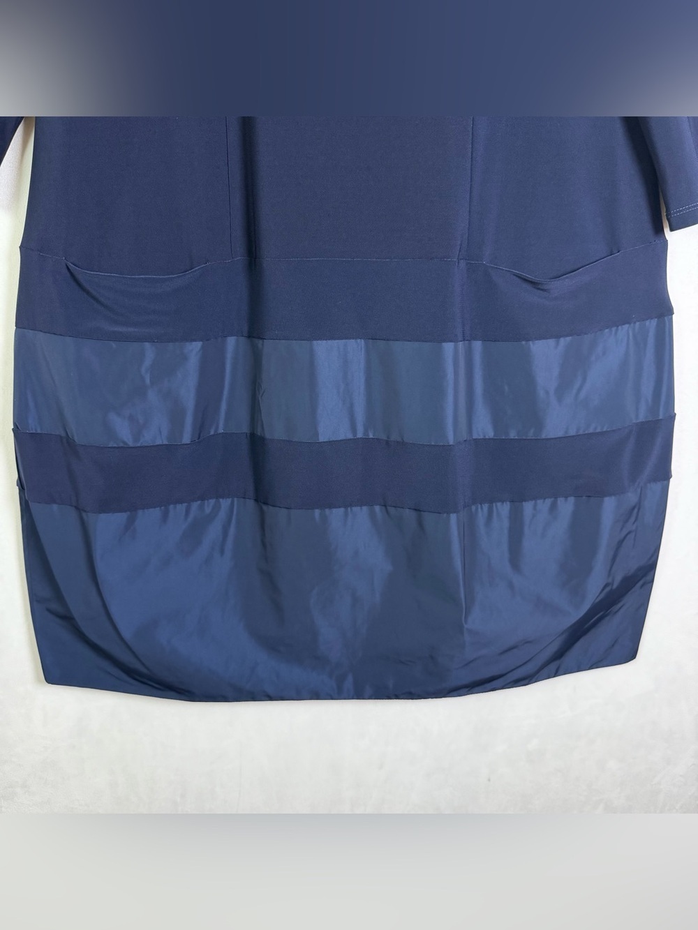 Joseph Ribkoff Women’s Navy Mixed Media Taffeta Bubble Hem Dress Sz 14 $240 NWT - Picture 3 of 11
